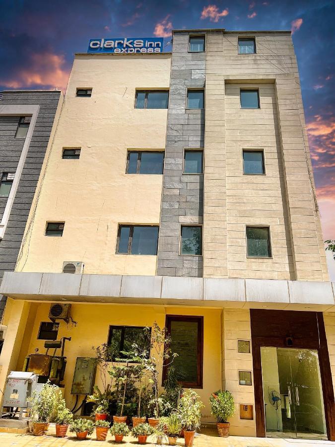 The Orion Express Hotel Джайпур Екстериор снимка