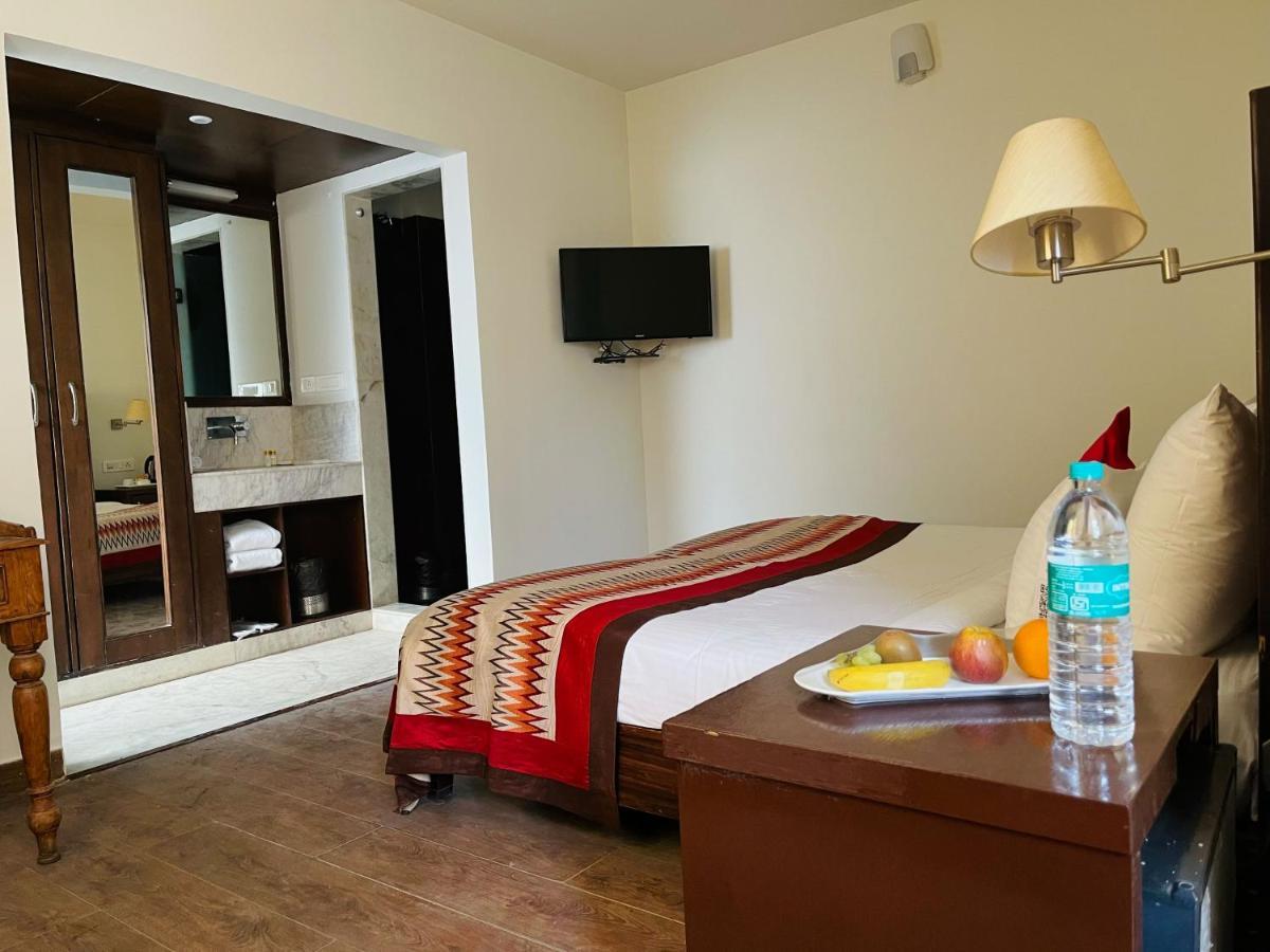 The Orion Express Hotel Джайпур Екстериор снимка