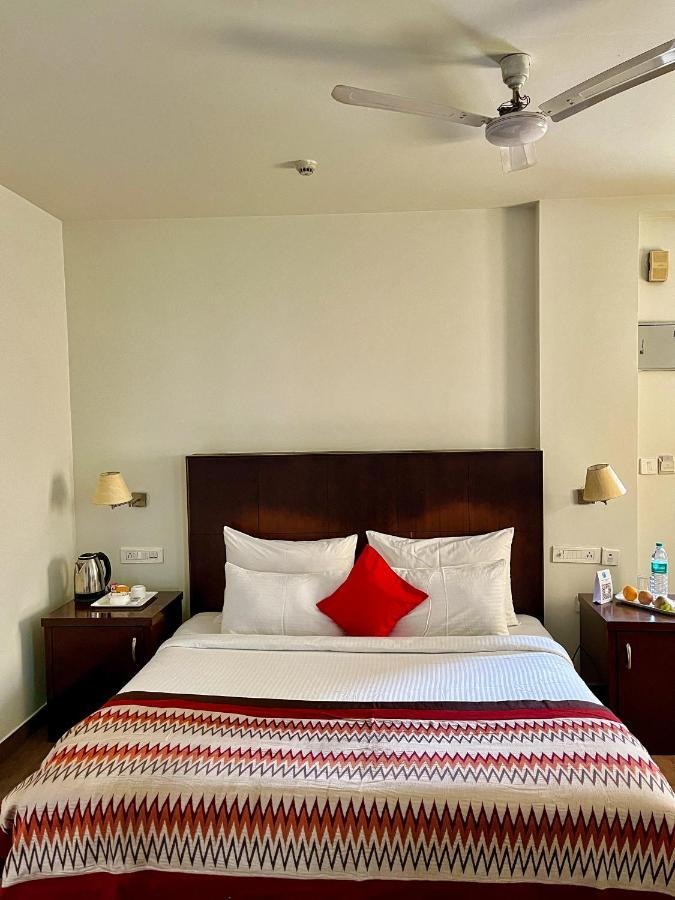The Orion Express Hotel Джайпур Екстериор снимка